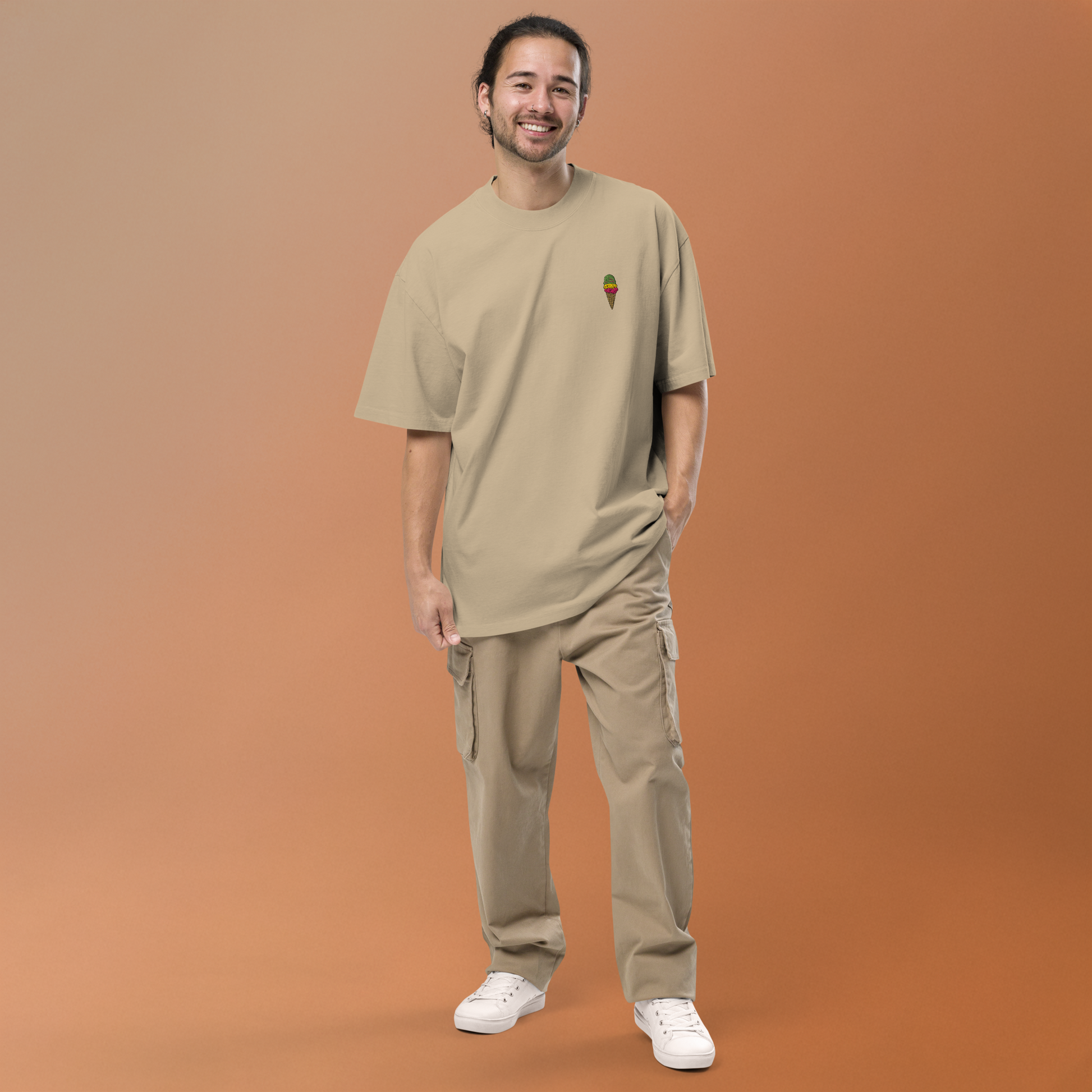 Transit Mode Oversized faded t-shirt